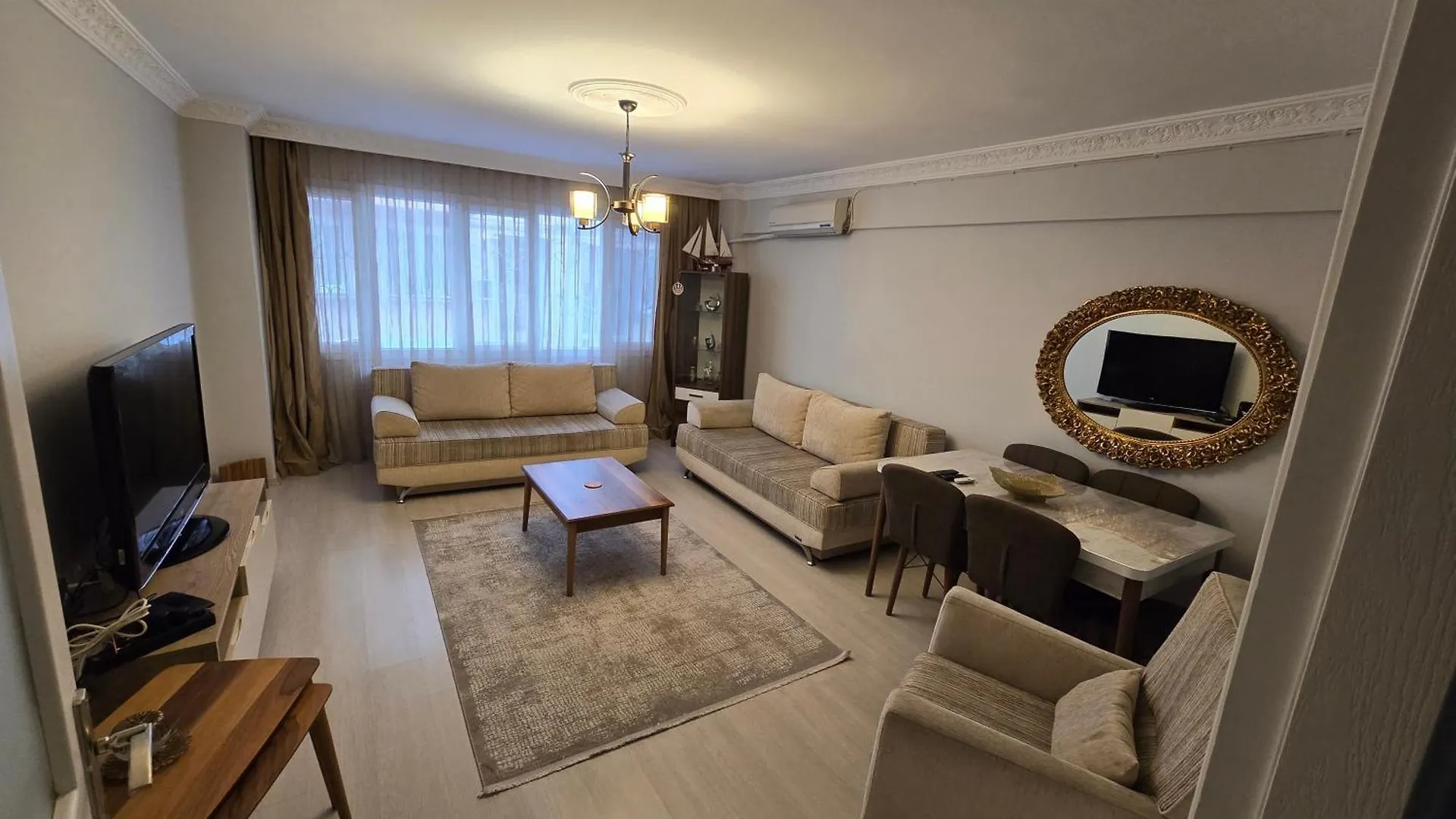 4-Room, Warm House, Near The Sea, Next To The Historic Elevator Izmir 0*,  Turcja